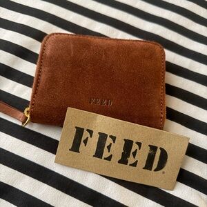 Feed suade wallet